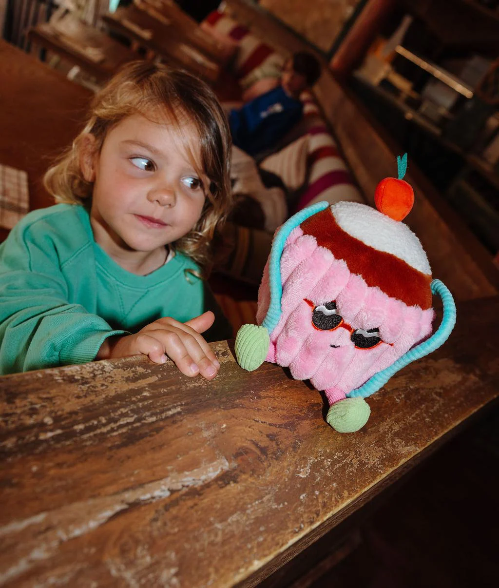 Cherry cake knuffel | Hello Hossy - Image 4