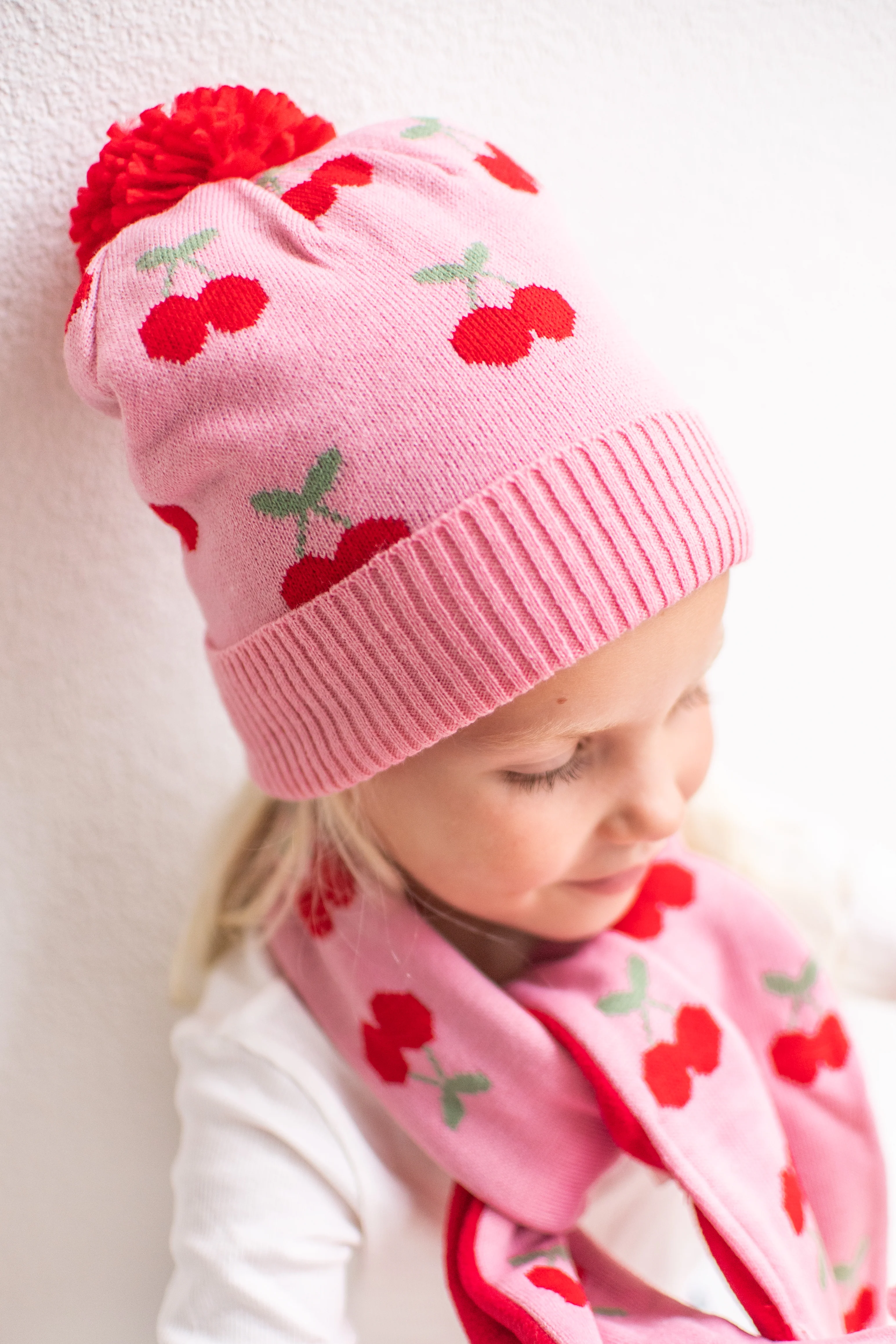 Knitted hat cheerful cherry | Rockahula - Image 2