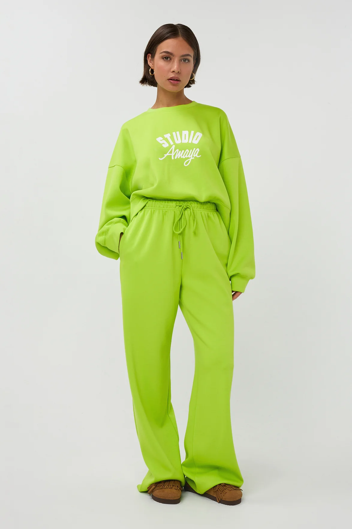 Pants Loes | Lime | Studio Amaya - Image 2