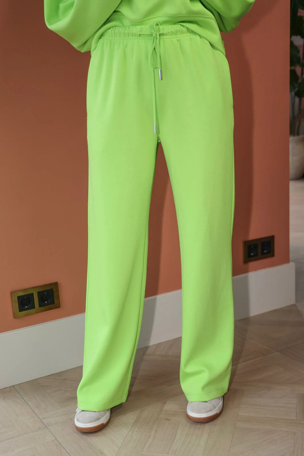 Pants Loes | Lime | Studio Amaya - Image 4