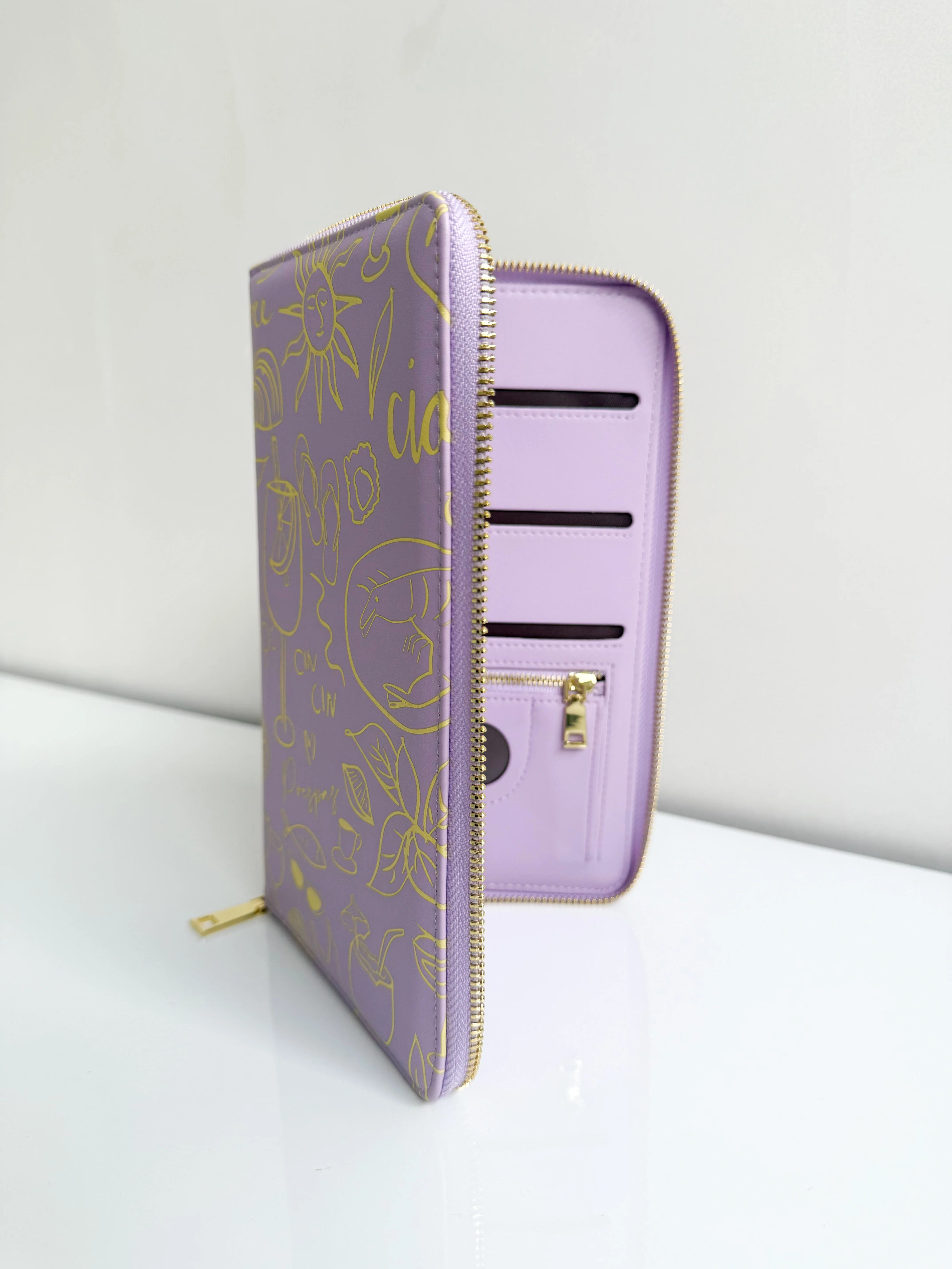 Paspoorthoes Vacay Vibes Lilac | t/m 6 pers. | Studio Poespas - Image 3