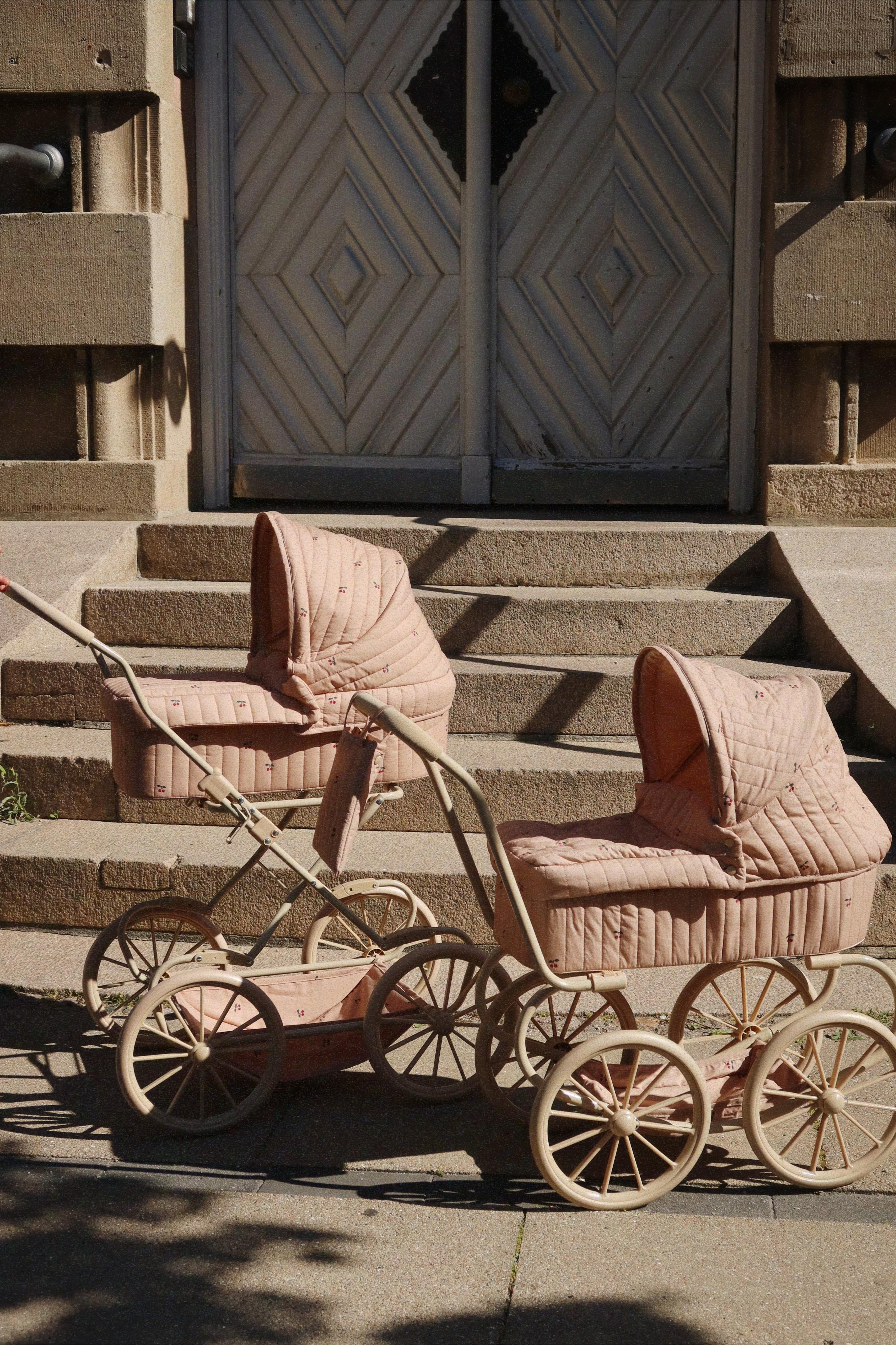 Poppenwagen | Cherry blush | 3+ jaar | Konges Slojd - Image 3