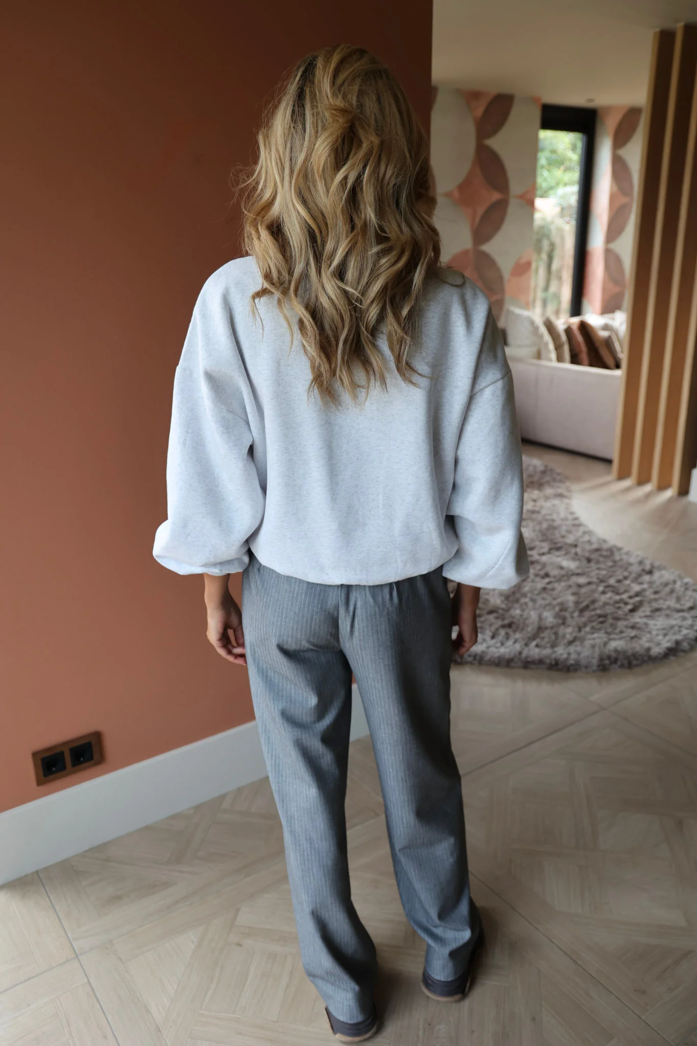 Relaxed pants Kalea | Light grey | Refined Department - Image 7