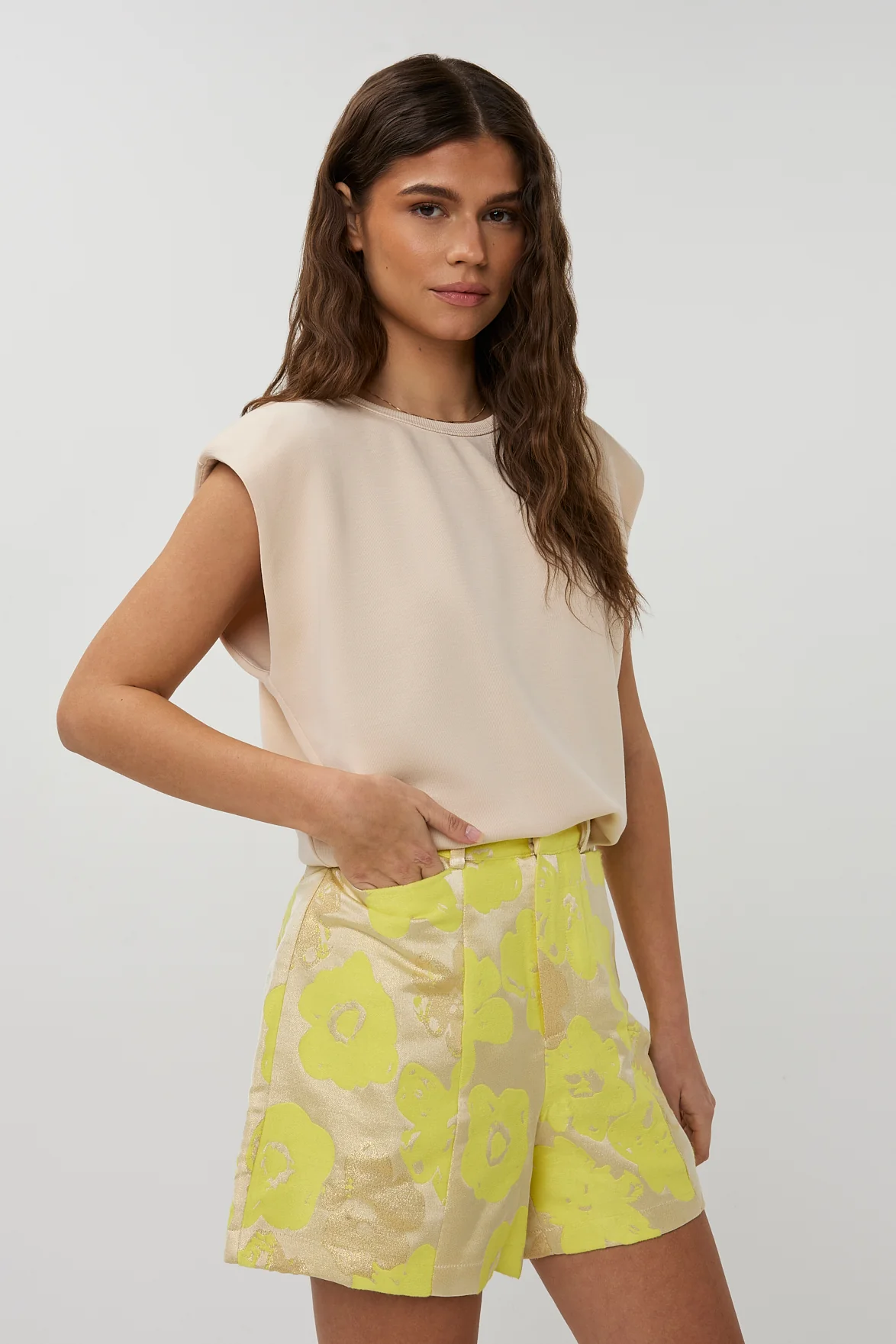 Short Lola | Yellow | Studio Amaya - Image 6