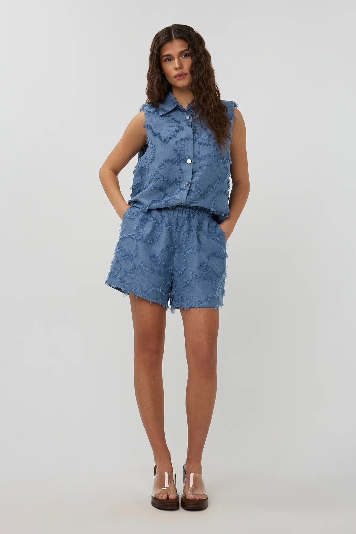 Short Sofia | Blue textured | Studio Amaya - Image 4