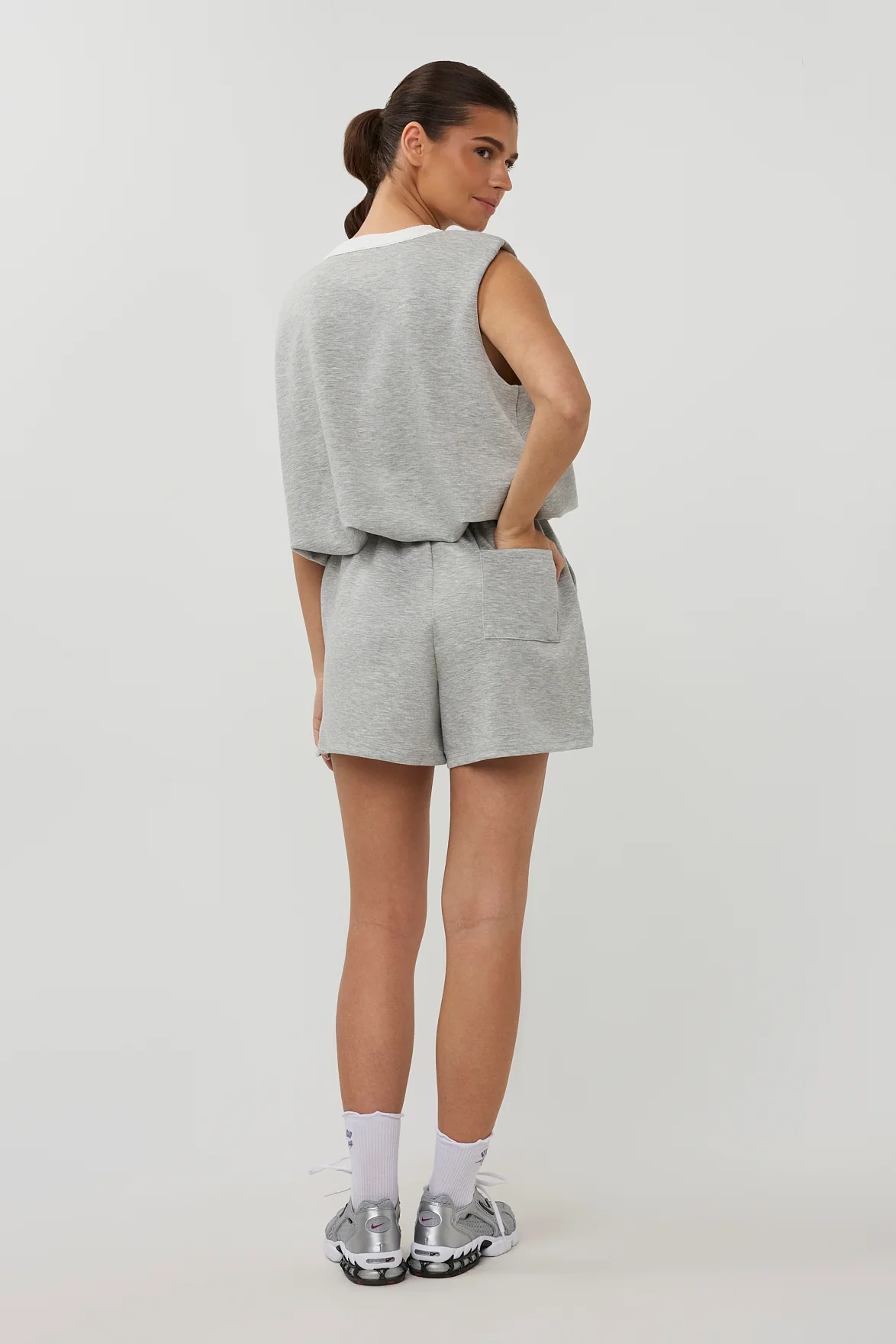 Short Soleil | Grey | Studio Amaya - Image 4