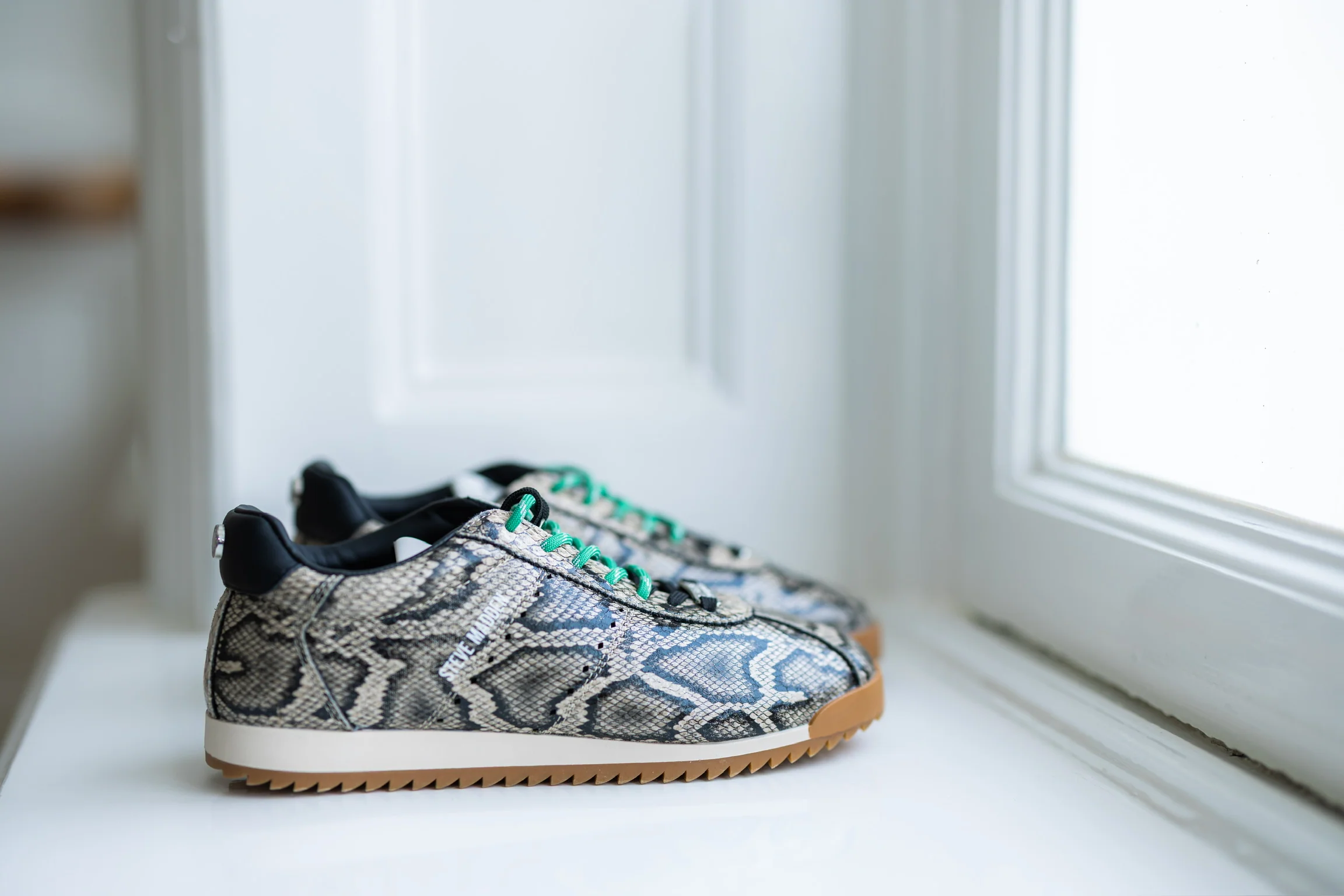Sneaker Mirage | Beige snake | Steve Madden - Image 4