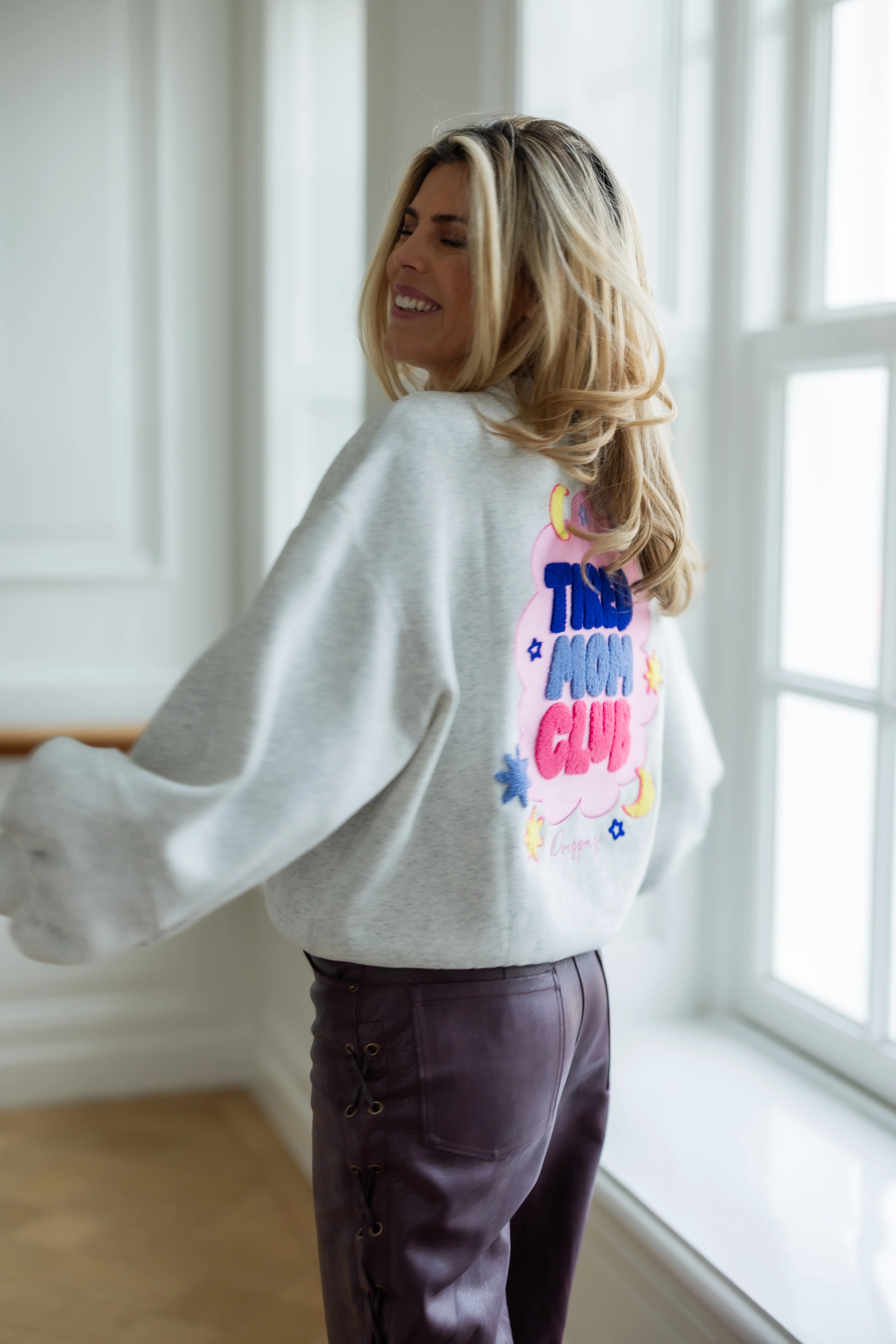 The Mom sweater | Studio Poespas - Image 8