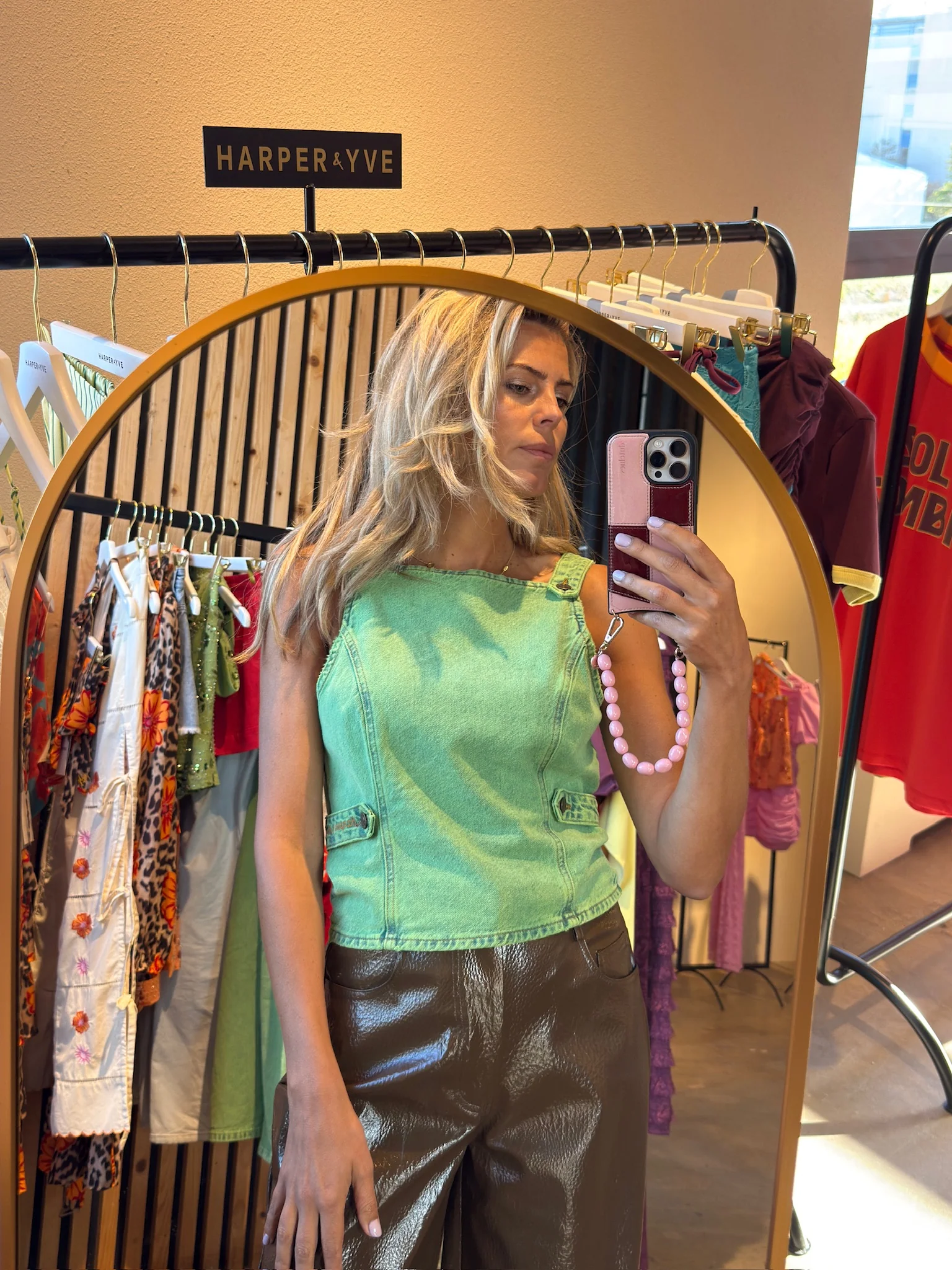 Top Zey | Vibrant green | Harper & Yve - Image 4