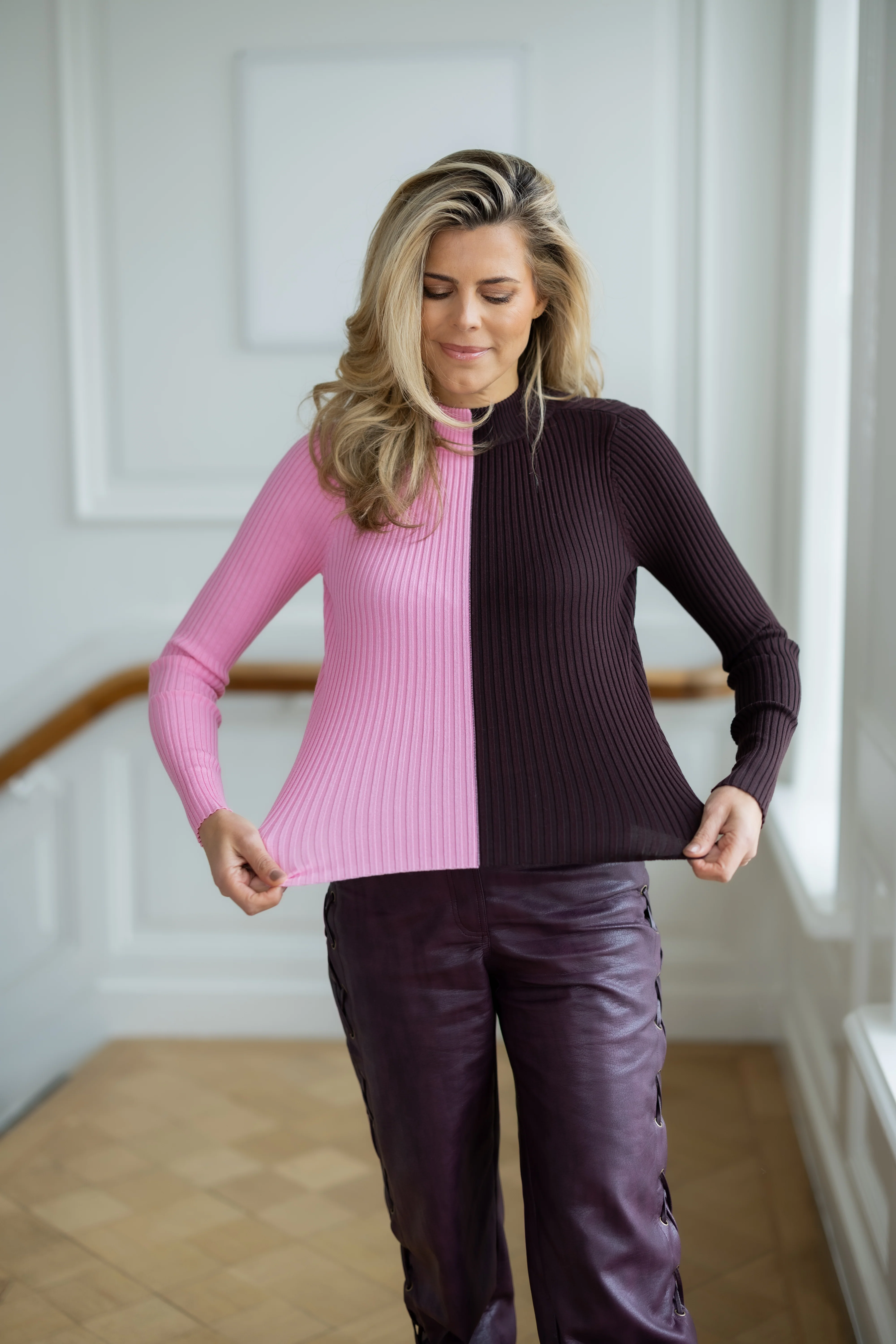 Turtle neck top | Pink vs Brown | Studio Poespas - Image 4